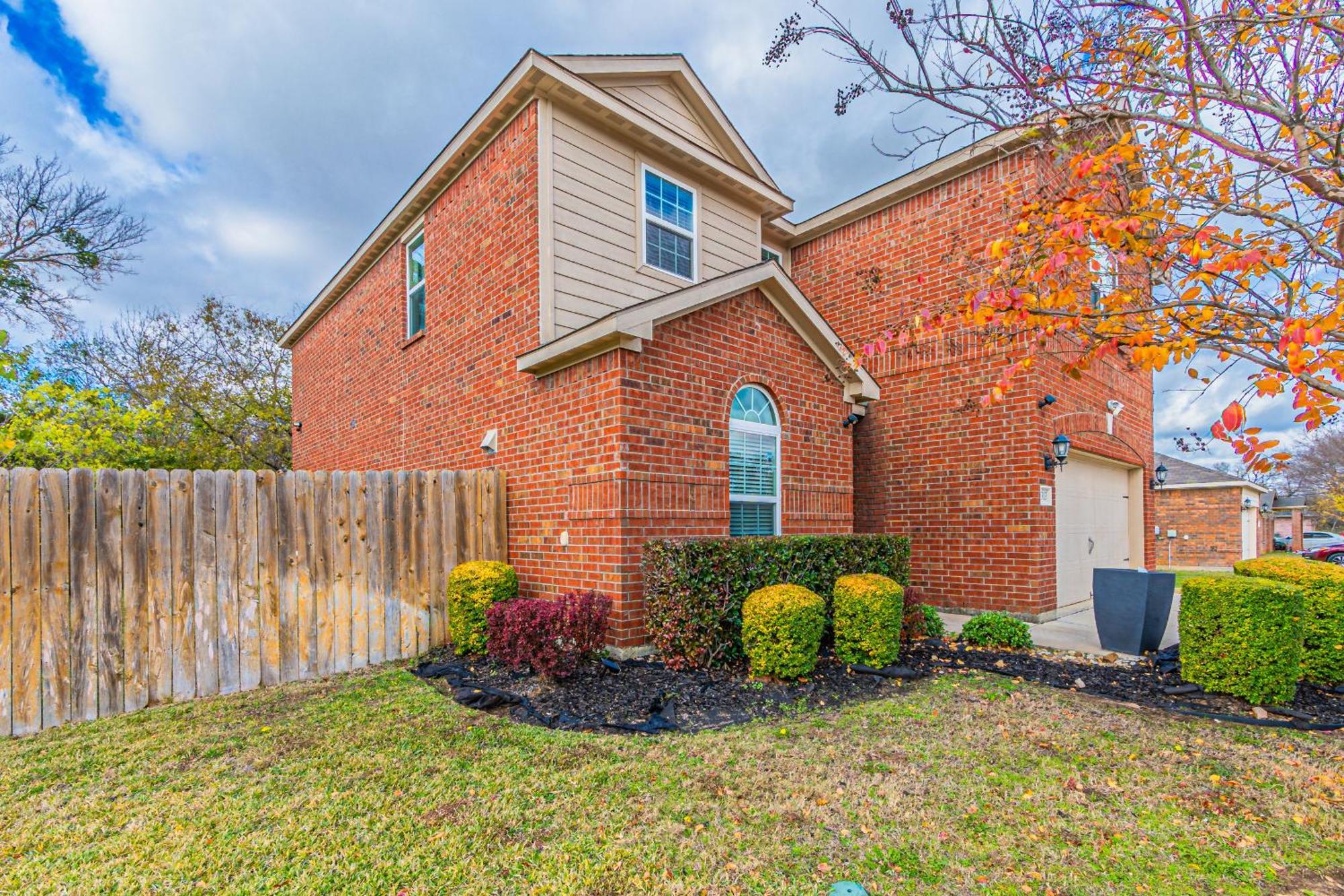 Luxury 5Br Dallas Retreat With Business Amenities - Perfect For Business Travelers, Families & Groups Luaran gambar
