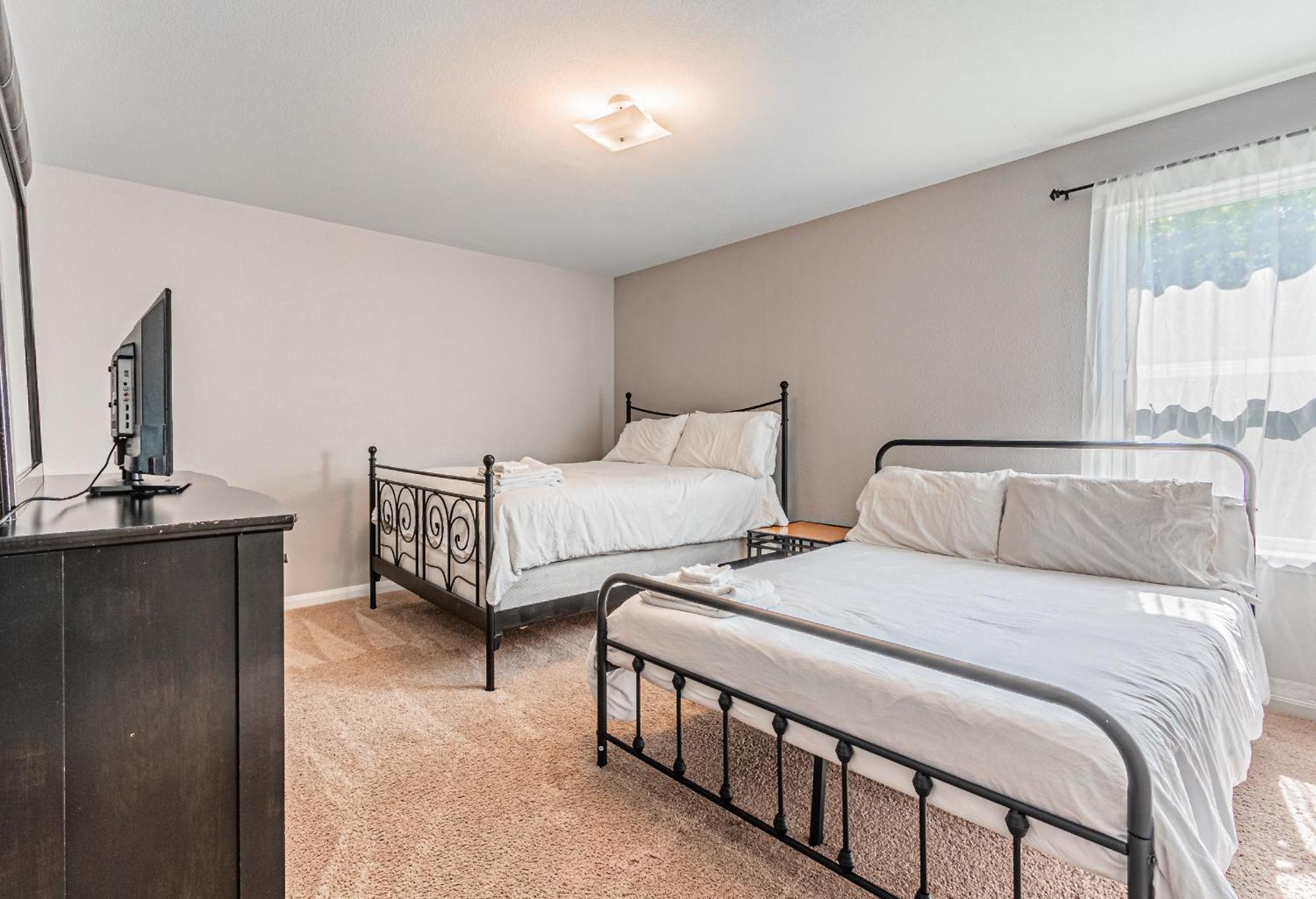 Luxury 5Br Dallas Retreat With Business Amenities - Perfect For Business Travelers, Families & Groups Luaran gambar
